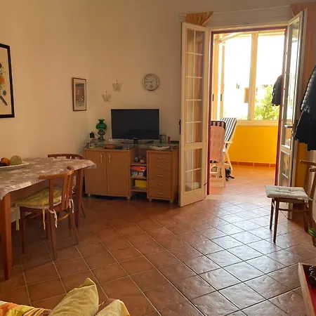 Apartment Del Glicine Baia
